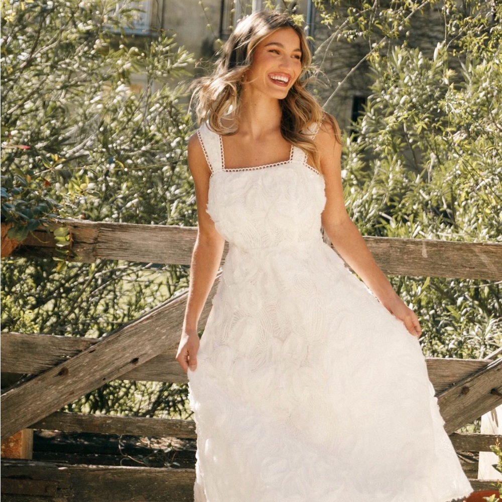 Petal & Pup White Floral Wedding Dress